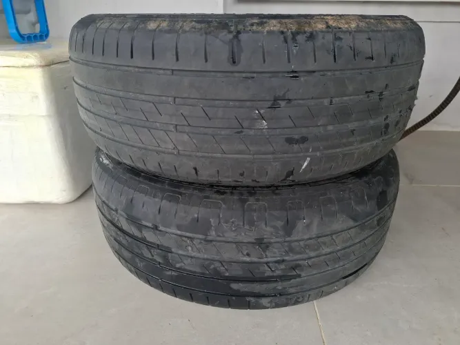 Vendo pneus meia vida aro 17