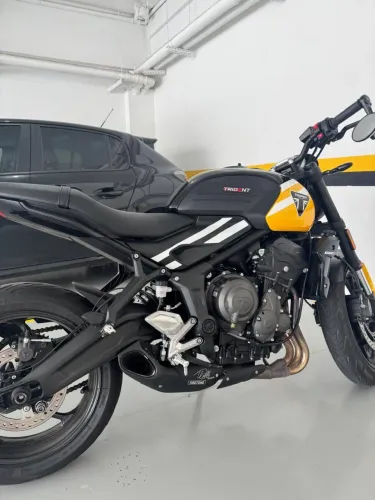 Triumph Trident 660 2025 - Impecável / Baixa KM / Documentação OK