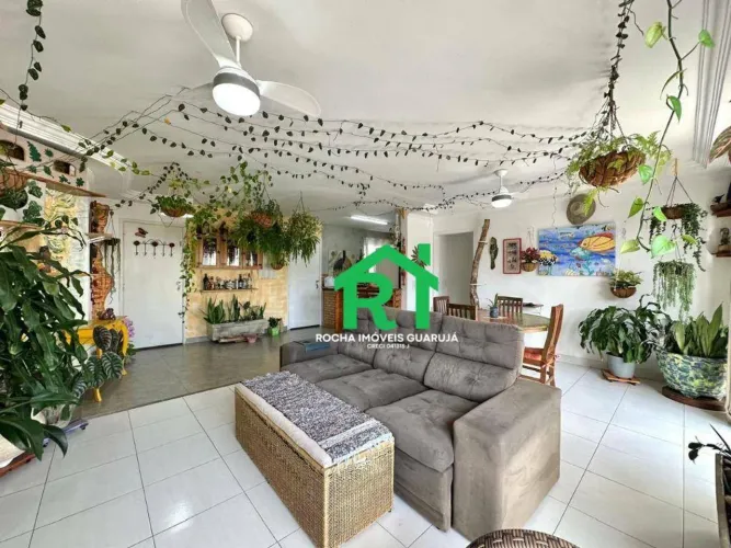 Apartamento com 4 quartos (1 suíte), 1 vaga à venda em Pitangueiras, Guarujá.