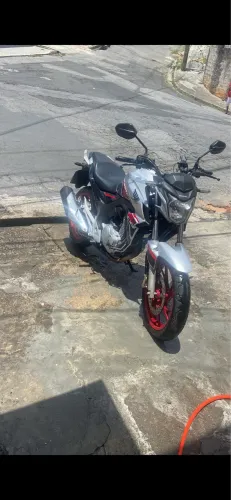 Somente VENDA Twister 250 / 2021 / muito nova