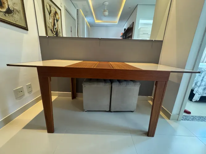 Mesa de Jantar Extensível 1,20 -> 1,80m | Vidro + MDF (VALOR NEGOCIÁVEL)