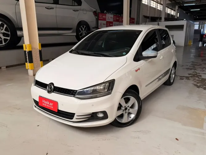 Volkswagen Fox Rock IN RIO 1.6 MI Total Flex 8V 5P 2016