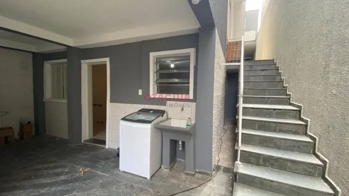 Casa com 1 dormitório para alugar, 28 m² por R$ 1.000,00/mês - Vila Gonçalves - São Bernar