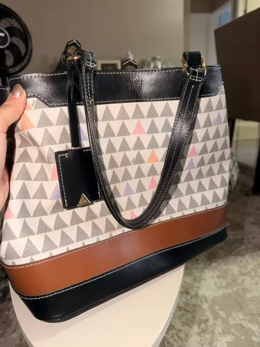 Vendo Bolsa Emma Schutz