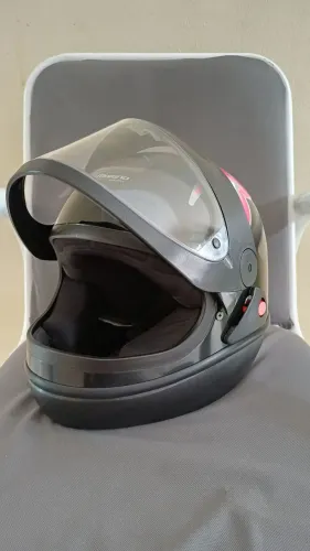 Capacete feminino - Taurus