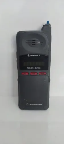 Celular antigo Motorola não funciona 
