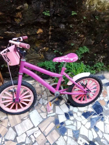 Bicicleta de menina