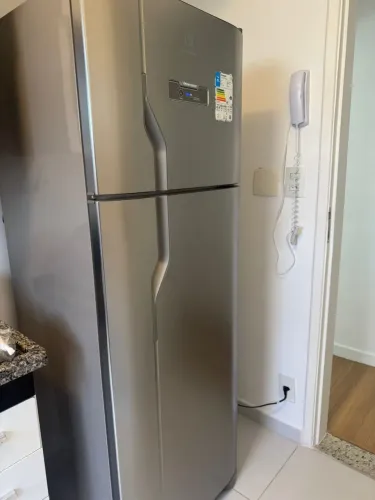 Geladeira/Refrigerador Electrolux Frost Free Inox Duplex Prata 310L