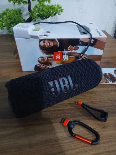 Jbl Flip 7 ORIGINAL (2 meses de uso)