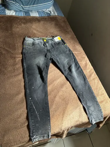 Camisa QuikSilver e calça jogador