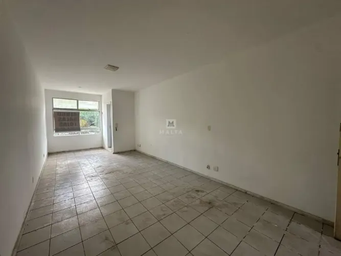 Sala Comercial no Havaí Center  Excelente Localização e Estrutura