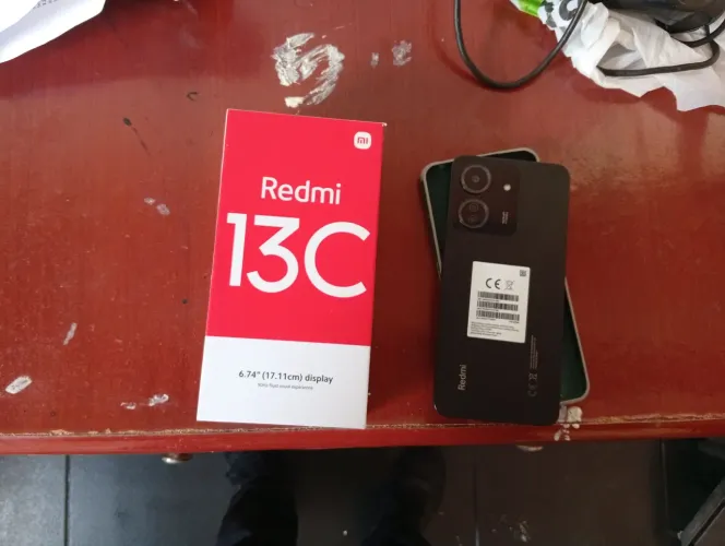 Smartphone celular Xiaomi Redmi 13c