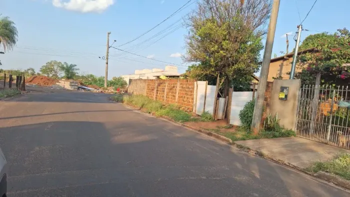 Alugo área Nova Lima 5.000 m² - 350 metros do asfalto