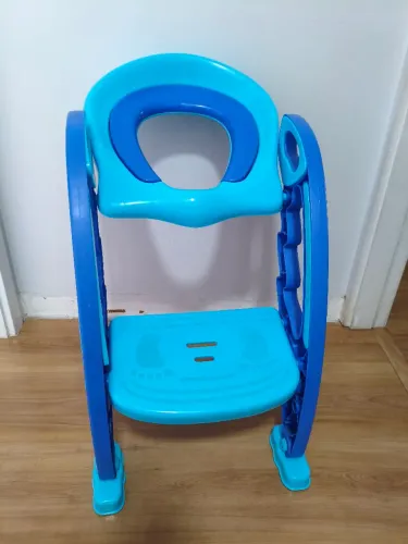 Assento com escada infantil azul