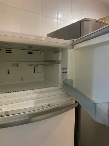 Vende se geladeira Brastemp Frost Free 370L