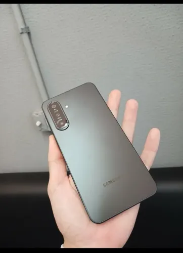 Vendo Celular Samsung Novo