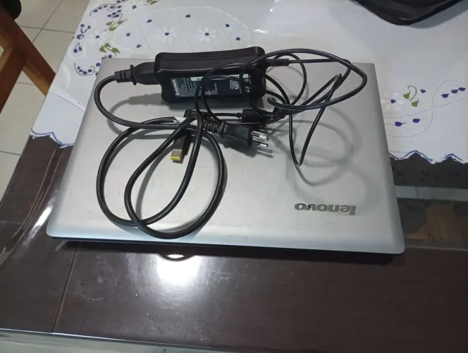 Notebook Lenovo 