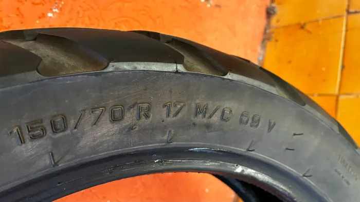 Par pneu moto metzeler tourance 150-70-17 e 110-80-19 aceito troca