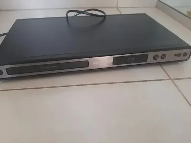 APARELHO DE DVD PHILIPS COM CONTROLE REMOTO ORIGINAL. 