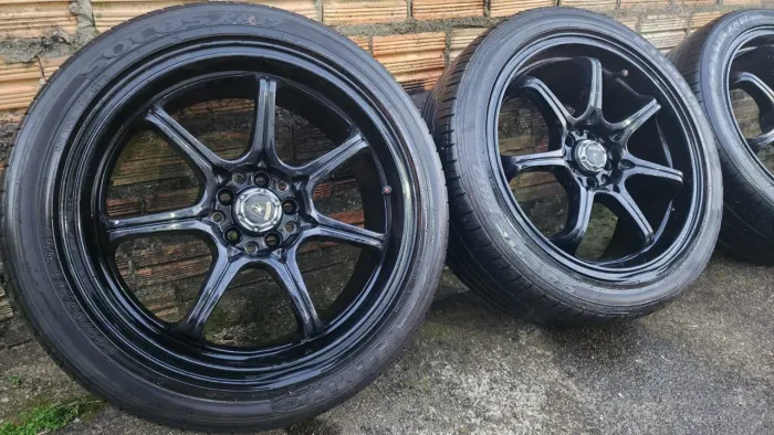 Rodas aro 18 furacão 5x100 e 5x114