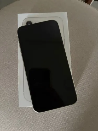 iPhone 11 - Usado