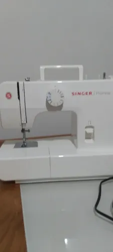 Maquina de Costura Portátil Singer Promise..