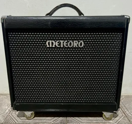 Amplificador Meteoro MGV-30