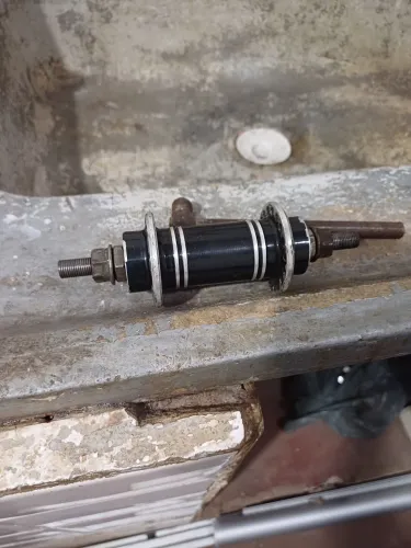 Cubo dianteiro rolamentado