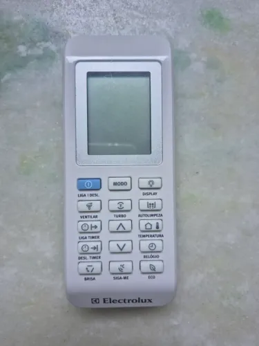 Controles de ar condicionado Electrolux Novos