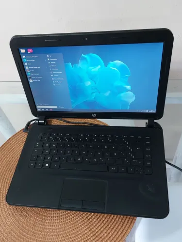 Notebook hp i3 / hd 500gb[ sem bateria] funciona conectado a fonte 