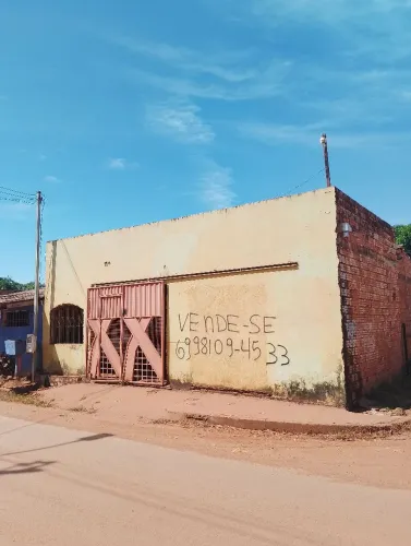Vendo essa casa ou troco em algo de interesse