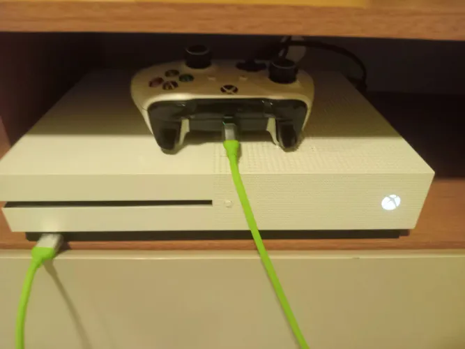 Vendo xbox one s 500gb