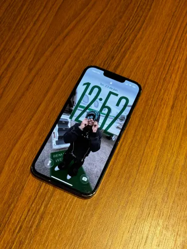 iPhone 13 256GB - Preto | 100% Original | Com caixa