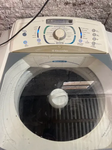 VENDE-SE MÁQUINA DE LAVAR 15KG ELECTROLUX