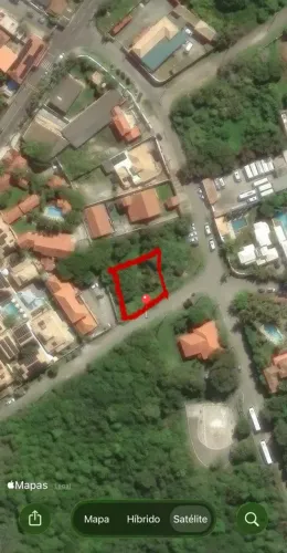 Terreno à venda na Brava em Búzios!