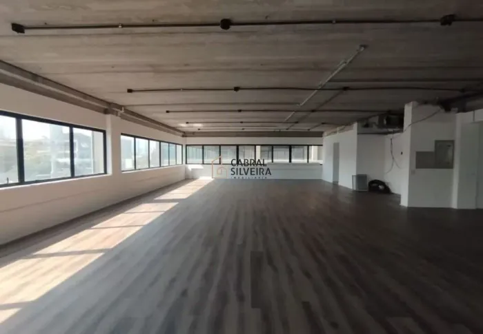 Andar Corporativo para locação na Barra Funda