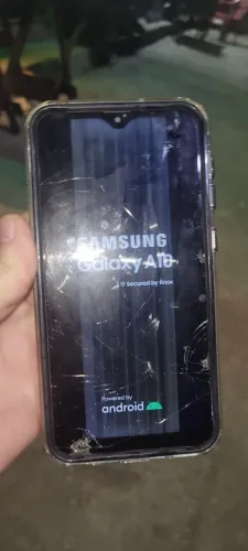 Celular baratinho 