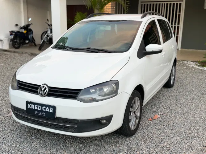 Volkswagen Spacefox 1.6/ 1.6 Trend Total Flex 8V 5P 2014