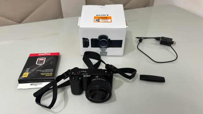 Câmera Sony ZV-E10 + Kit Completo