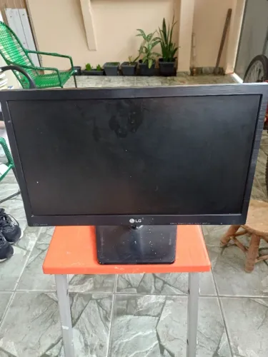 Monitor LG 20en33