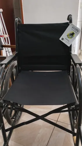 Cadeira de rodas nova