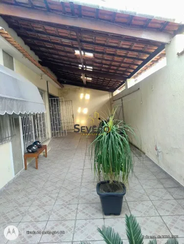 Casa à venda em Alcântara, São Gonçalo com 3 quartos e anexo