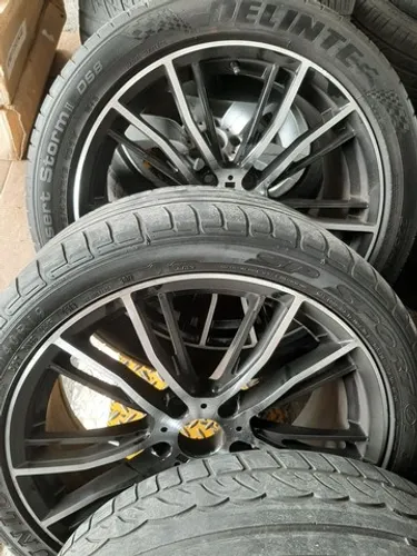 Roda aro 19 raiada grafite com diamantado chevrolet blazer com pneu 245 40 19 usado 275 40