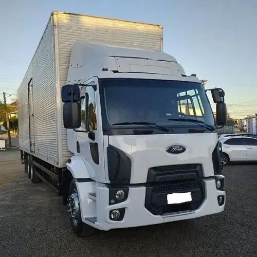 Ford Cargo 2429 2013 sem baú
