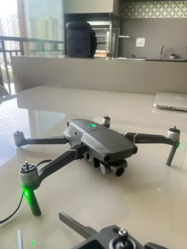 DJI MAVIC 2 ZOOM com KIT FLY MORE