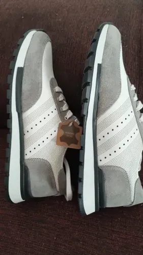 Tenis nr 40 comprado na Turquia Super confortavel