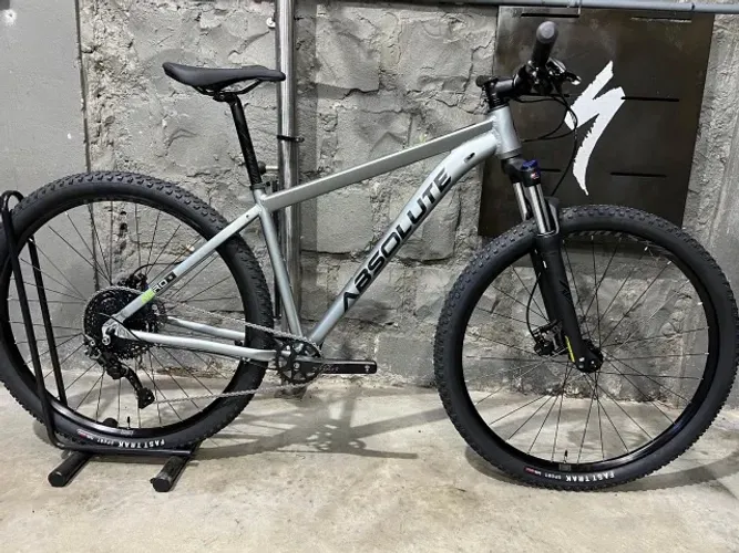 Bicicleta Seminova Absolute Nero 5 Ano 2024 Tamanho M