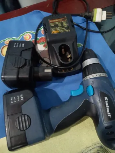 Furadeira e Parafusadeira Einhell 14.4v - Antiga