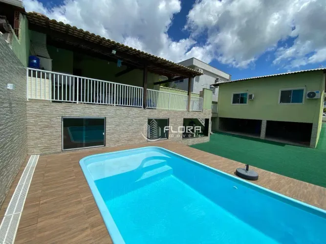 Casa em Condomínio Fechado, com 120 m², 3 quartos sendo 1 suíte, Área Gourmet, Piscina, Sa
