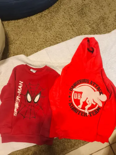 Conjunto de Moletom Infantil - Spider-Man e Dinossauro... tamanho 8
